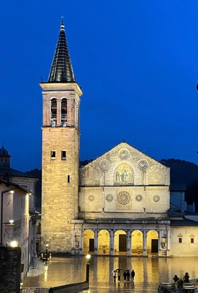 Ducato Apartment Spoleto Luaran gambar