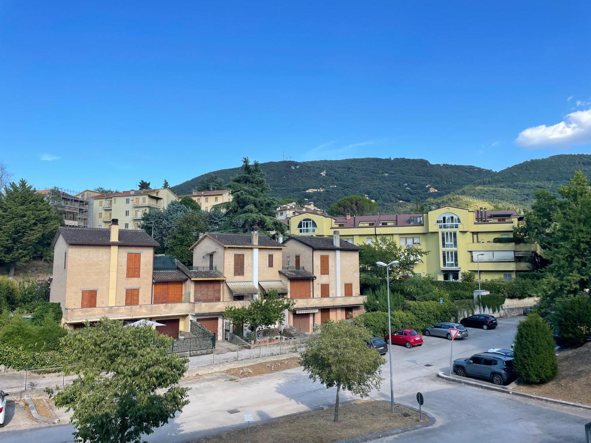 Ducato Apartment Spoleto Luaran gambar